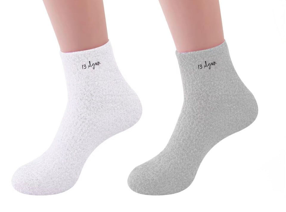 13 AGAIN FLUFFY SOCKS